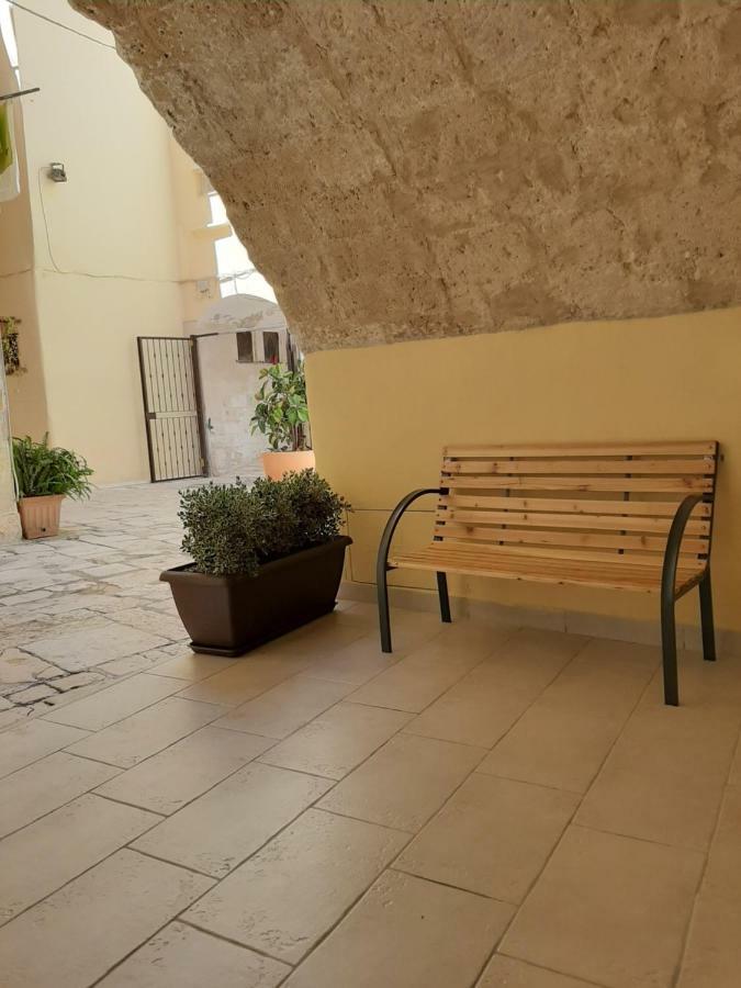 Al Sottano 19 Apartment Bari Exterior photo